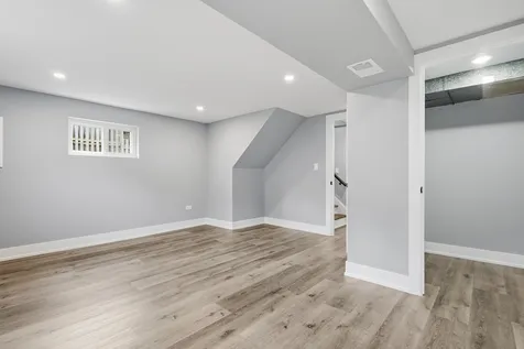 3653 West 107th Street Chicago IL 60655