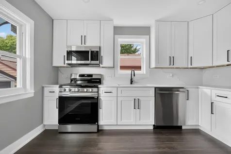 3653 West 107th Street Chicago IL 60655