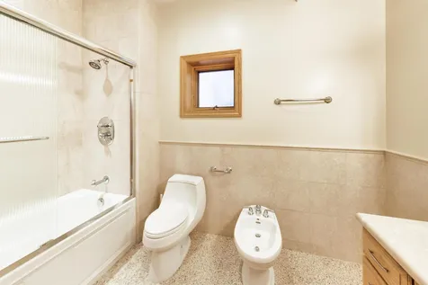 3028 South Normal Avenue Chicago IL 60616