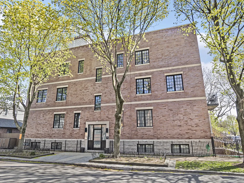 1955 West Barry Street Chicago IL 60657