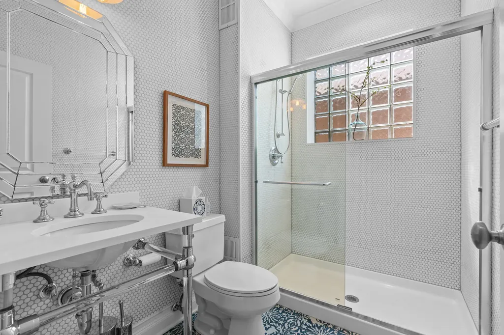1955 West Barry Street Chicago IL 60657