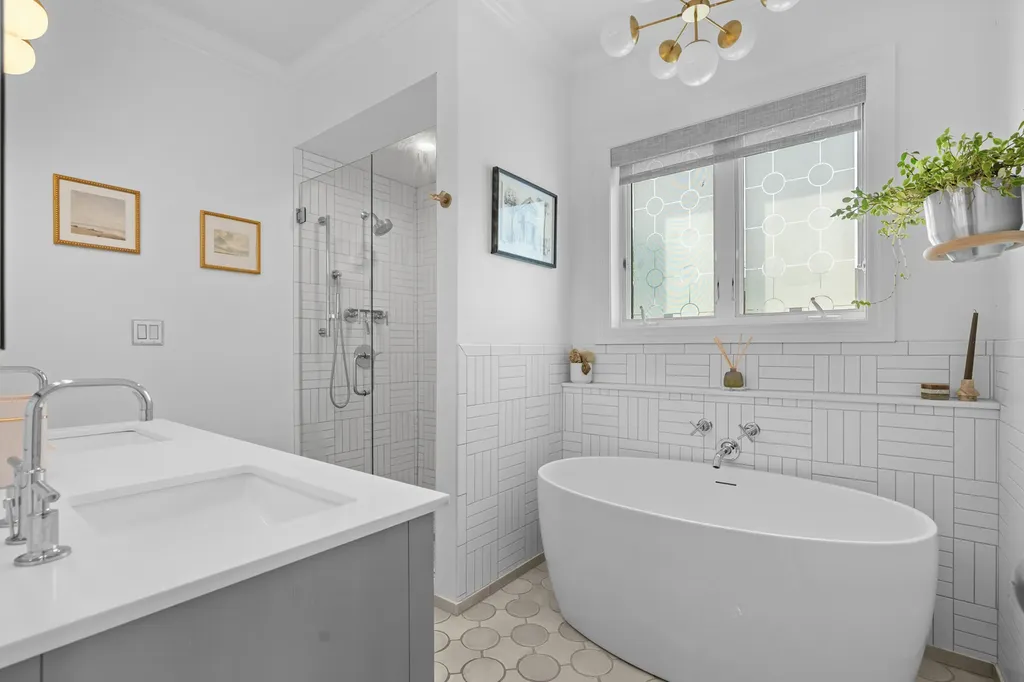 1955 West Barry Street Chicago IL 60657