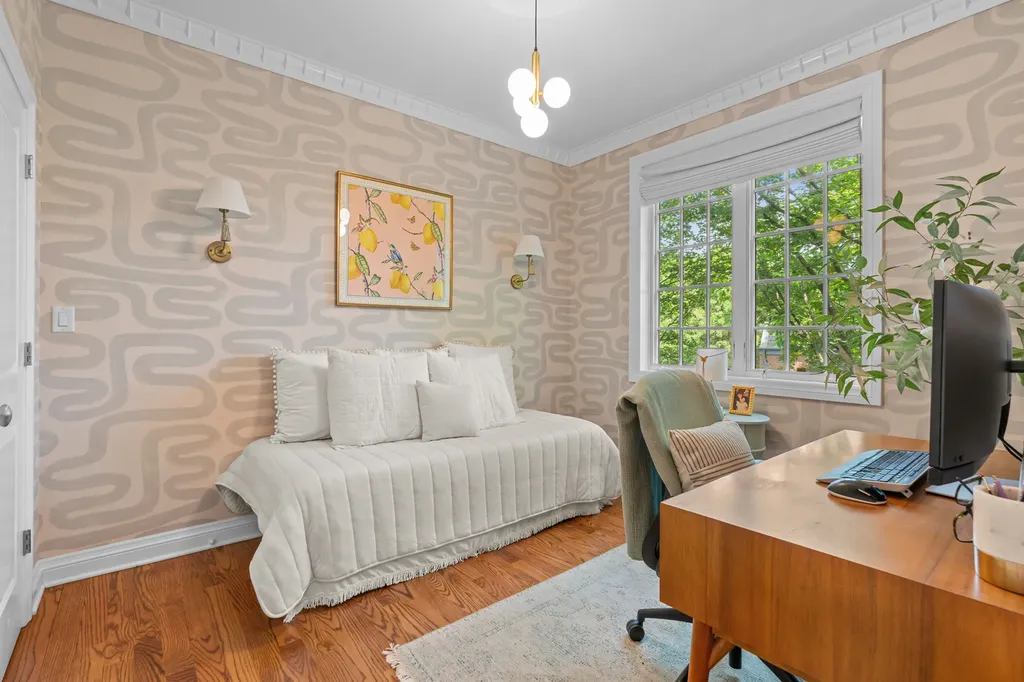 1955 West Barry Street Chicago IL 60657