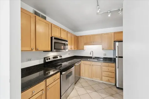 211 East Ohio Street Chicago IL 60611