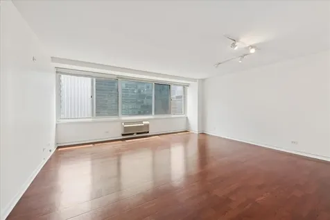211 East Ohio Street Chicago IL 60611