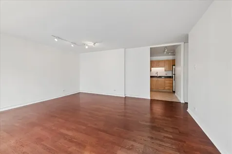 211 East Ohio Street Chicago IL 60611