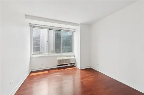 211 East Ohio Street Chicago IL 60611