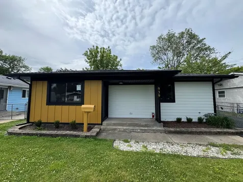939 South Fletcher Drive Wheeling IL 60090