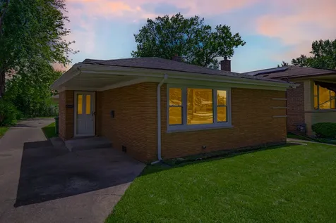 15041 Irving Avenue Dolton IL 60419