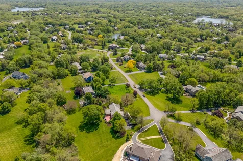 3944 Lakeview Court Long Grove IL 60047