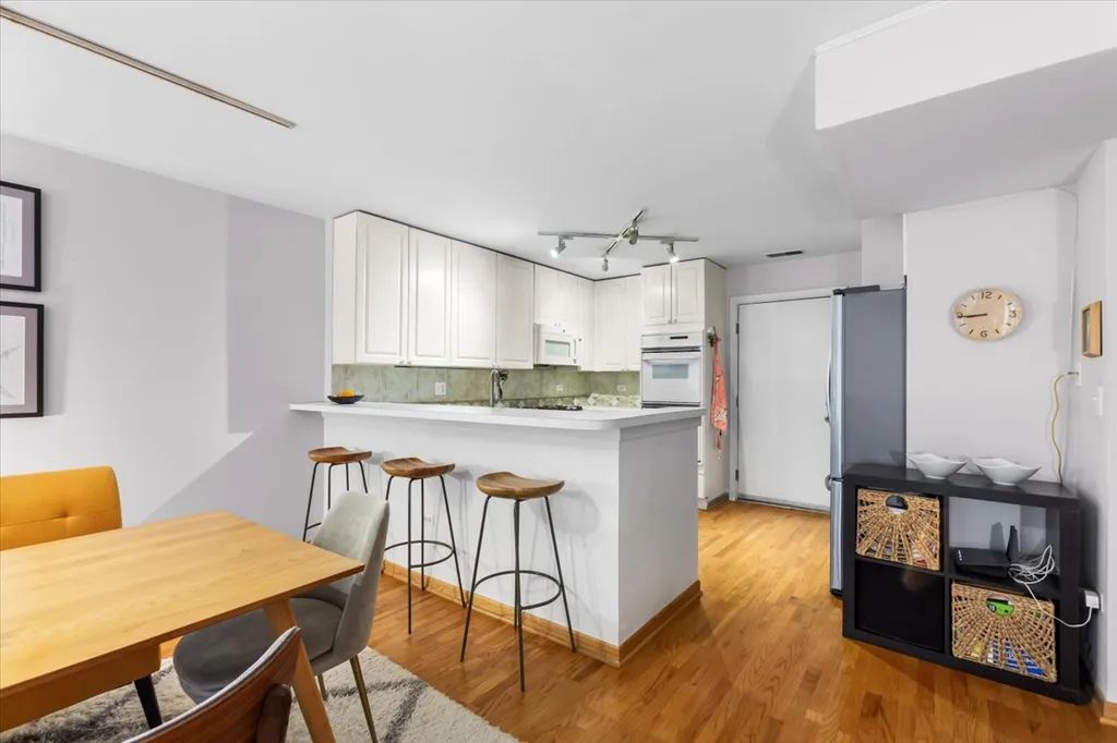 1812 South Federal Street Chicago IL 60616