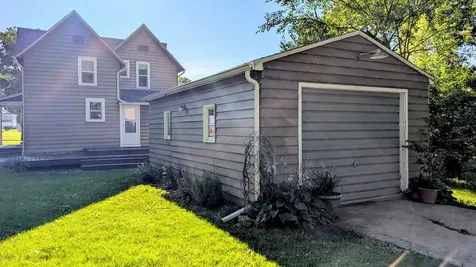 111 North Wesley Avenue Mount Morris IL 61054