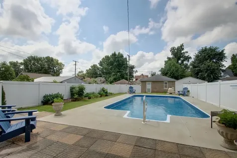 1632 Kentucky Street Quincy IL 62301