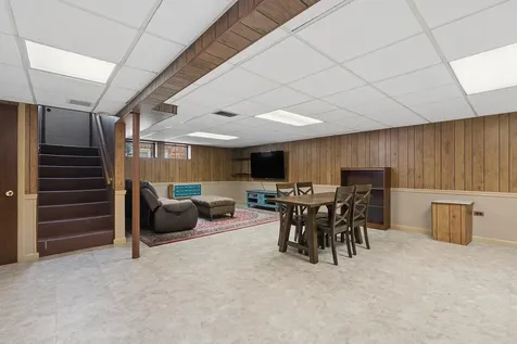 10025 South 53rd Avenue Oak Lawn IL 60453