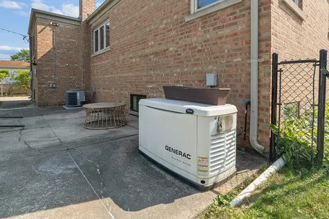 10025 South 53rd Avenue Oak Lawn IL 60453