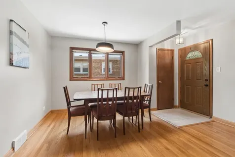 10025 South 53rd Avenue Oak Lawn IL 60453