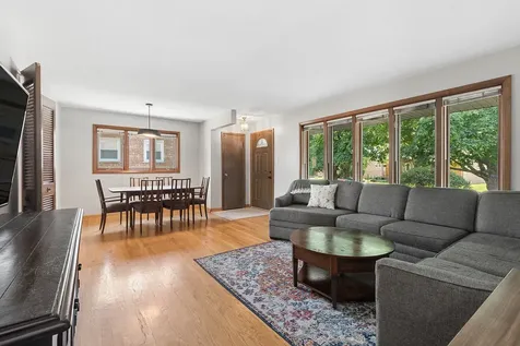 10025 South 53rd Avenue Oak Lawn IL 60453