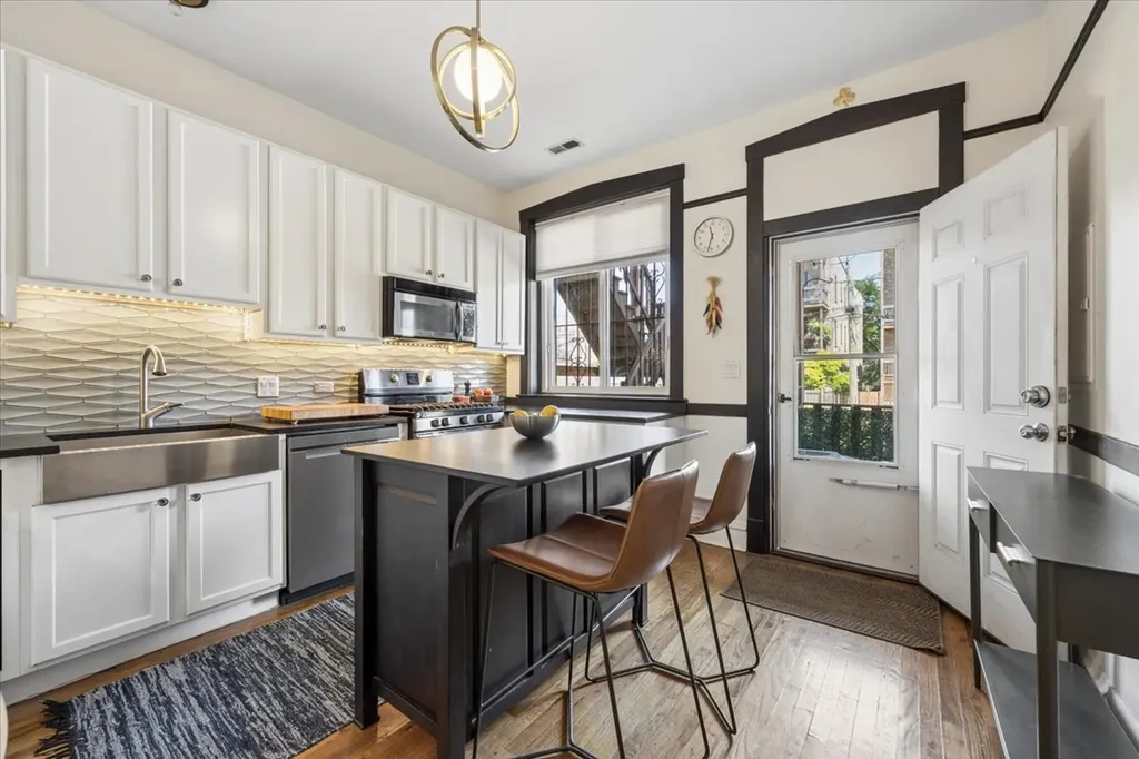 2314 West Cortez Street Chicago IL 60622