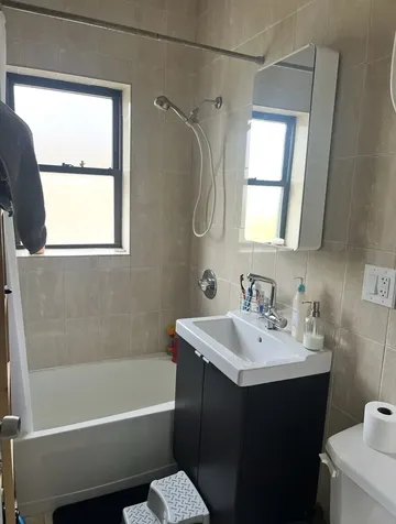 4444 West Gunnison Street Chicago IL 60630