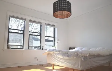 4444 West Gunnison Street Chicago IL 60630