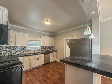 411 East Seminary Avenue Hoopeston IL 60942