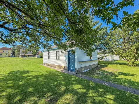411 East Seminary Avenue Hoopeston IL 60942