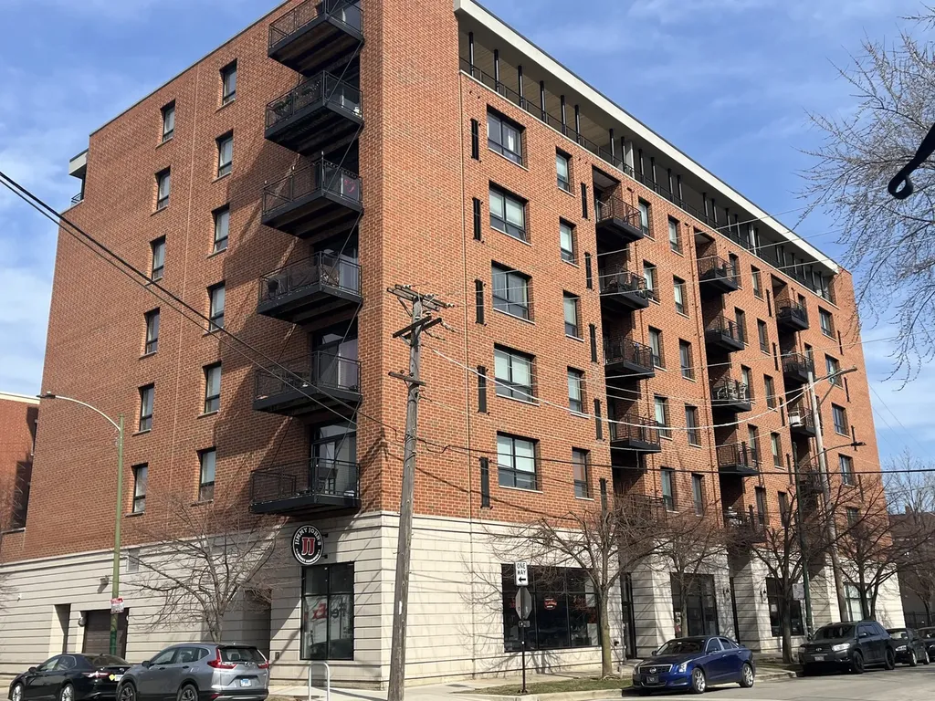 974 West 35th Place Chicago IL 60609