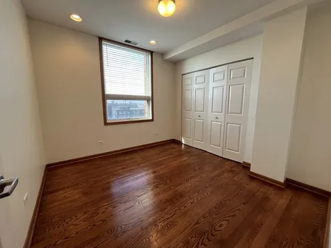 974 West 35th Place Chicago IL 60609