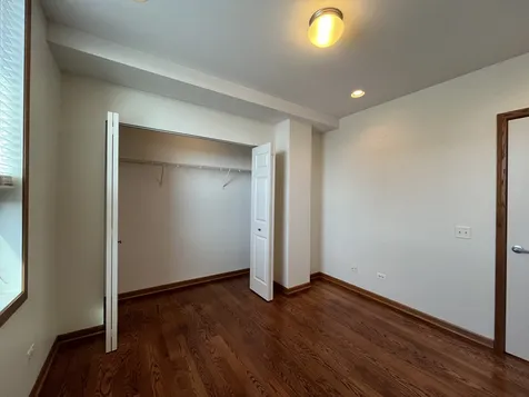 974 West 35th Place Chicago IL 60609