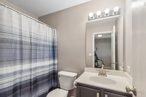 1674 West Turtle Creek Lane Round Lake IL 60073