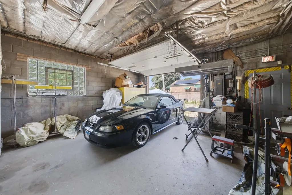 4814 West 47th Street Chicago IL 60638