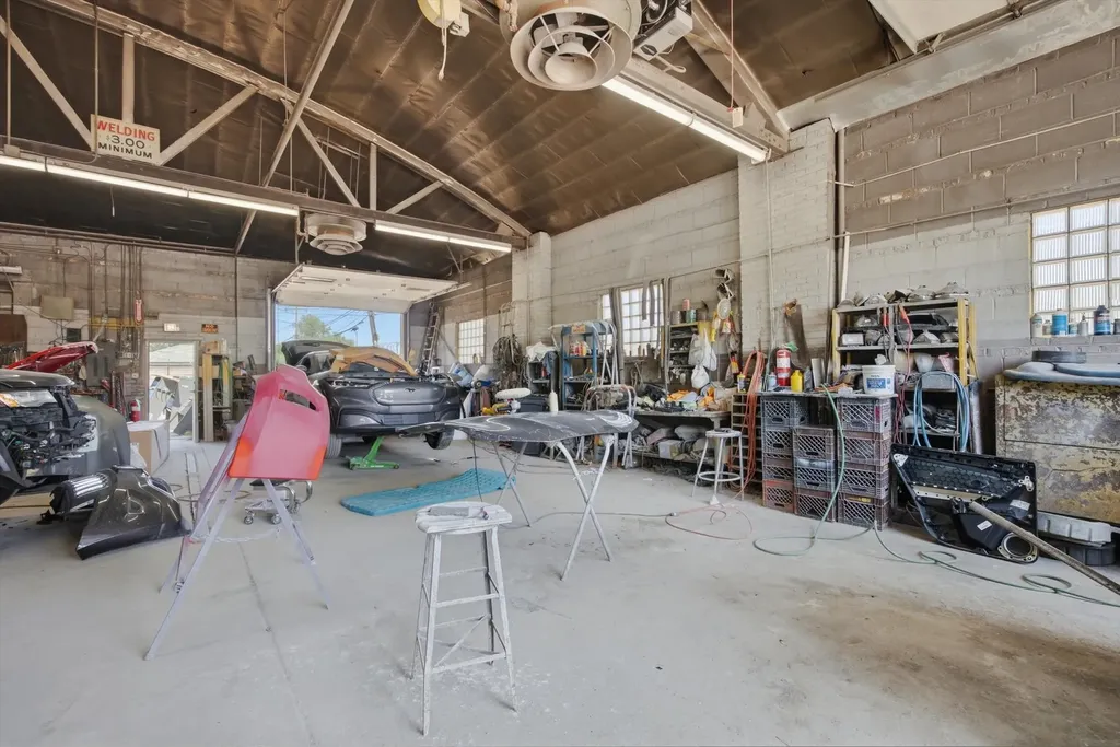 4814 West 47th Street Chicago IL 60638