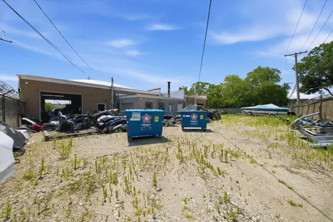 4814 West 47th Street Chicago IL 60638