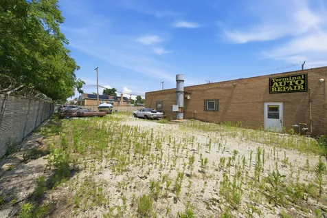 4814 West 47th Street Chicago IL 60638