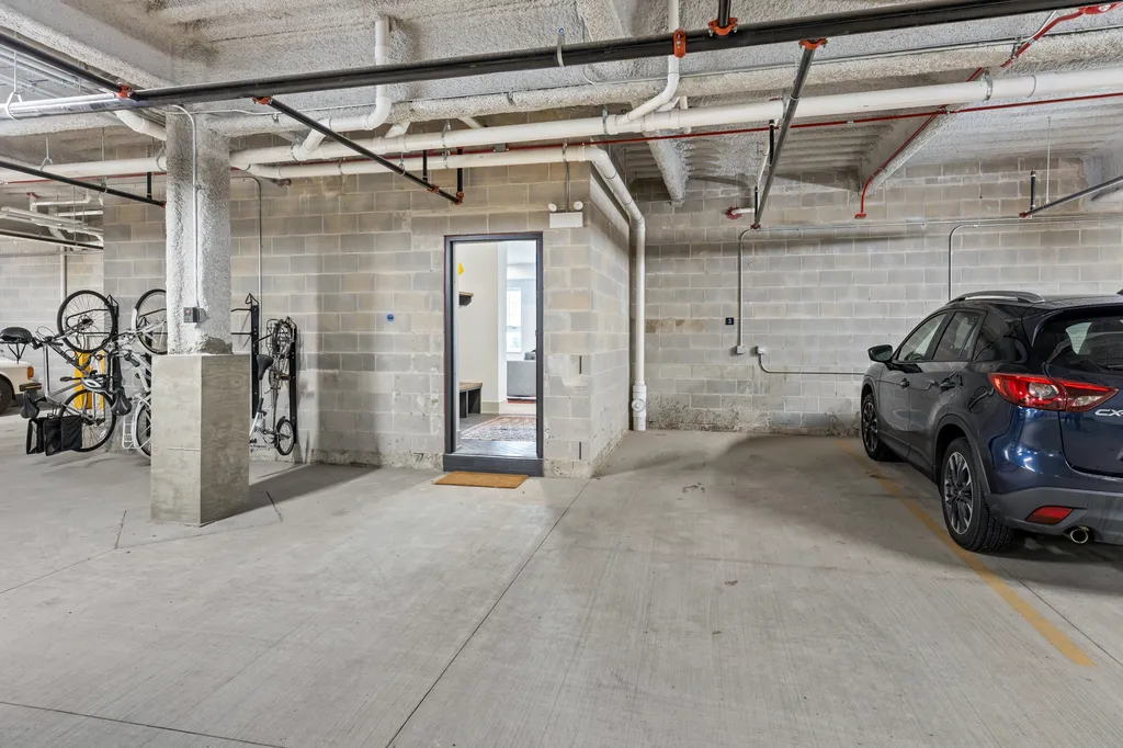 1548 West Ardmore Avenue Chicago IL 60660