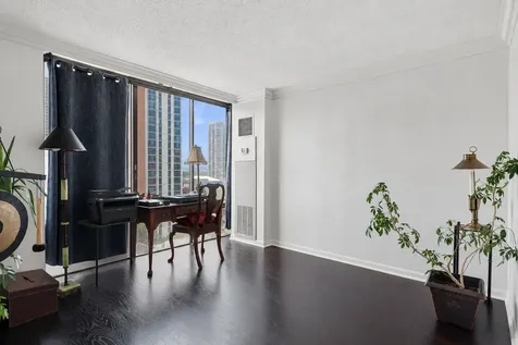 1516 North State Parkway Chicago IL 60610