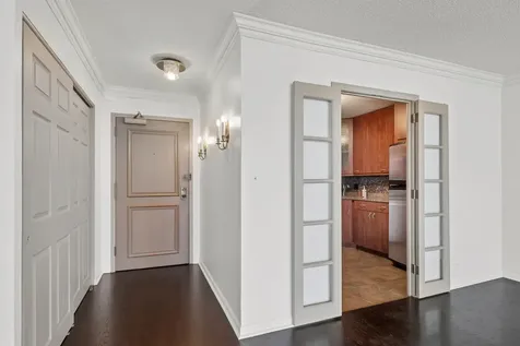1516 North State Parkway Chicago IL 60610