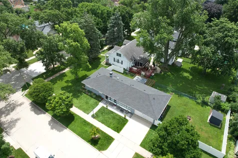 323 East Taylor Road Lombard IL 60148
