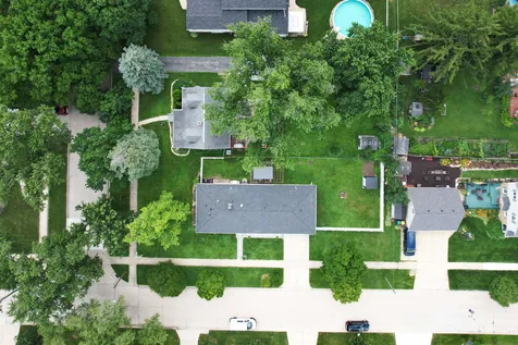 323 East Taylor Road Lombard IL 60148