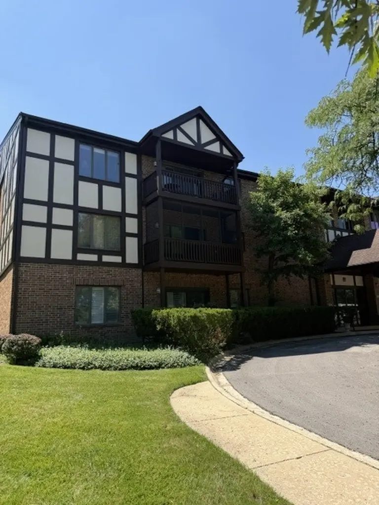 7737 West Golf Drive Palos Heights IL 60463