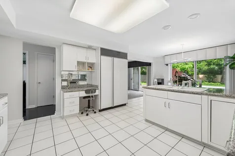 35 Barnard Lane Highland Park IL 60035