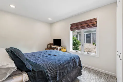 35 Barnard Lane Highland Park IL 60035