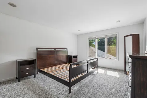 35 Barnard Lane Highland Park IL 60035