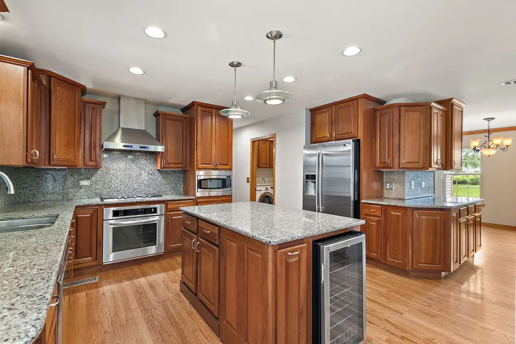 2256 Thornwood Court Aurora IL 60502