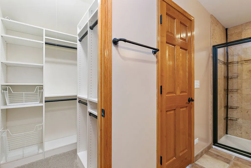 2256 Thornwood Court Aurora IL 60502