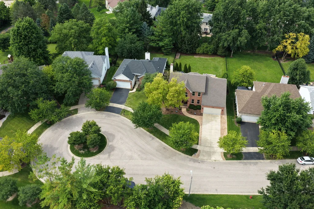 2256 Thornwood Court Aurora IL 60502