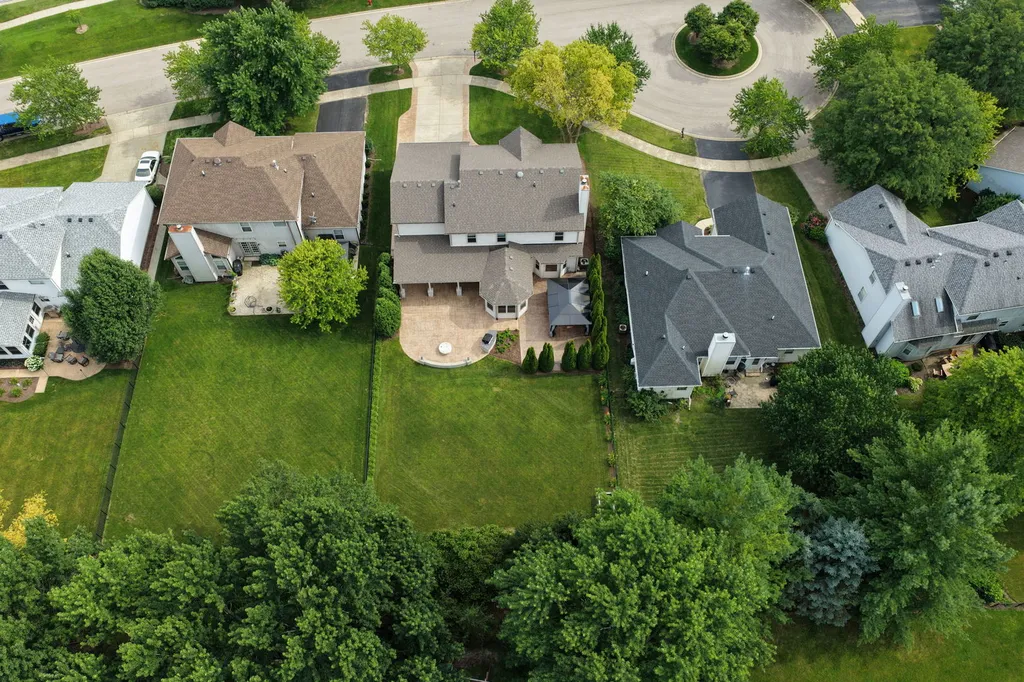 2256 Thornwood Court Aurora IL 60502