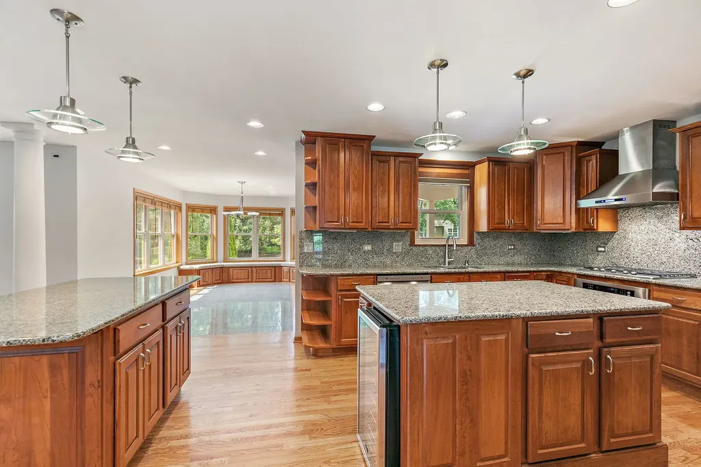 2256 Thornwood Court Aurora IL 60502