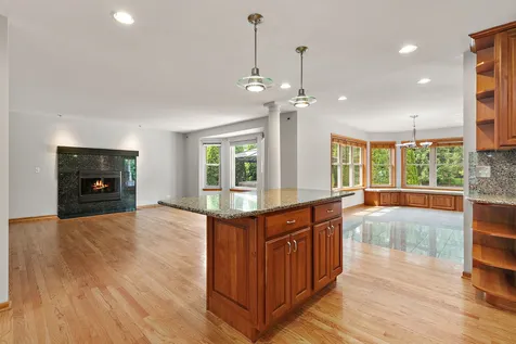 2256 Thornwood Court Aurora IL 60502