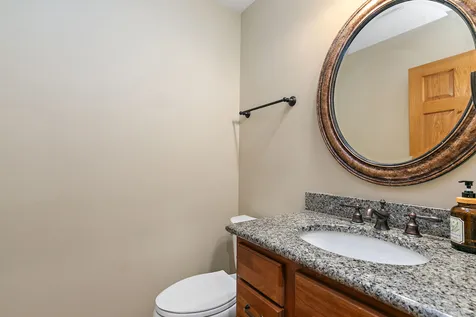 2256 Thornwood Court Aurora IL 60502